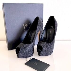 Giuseppe Zanotti Heels, Black Crystals, Size 39, Authentic